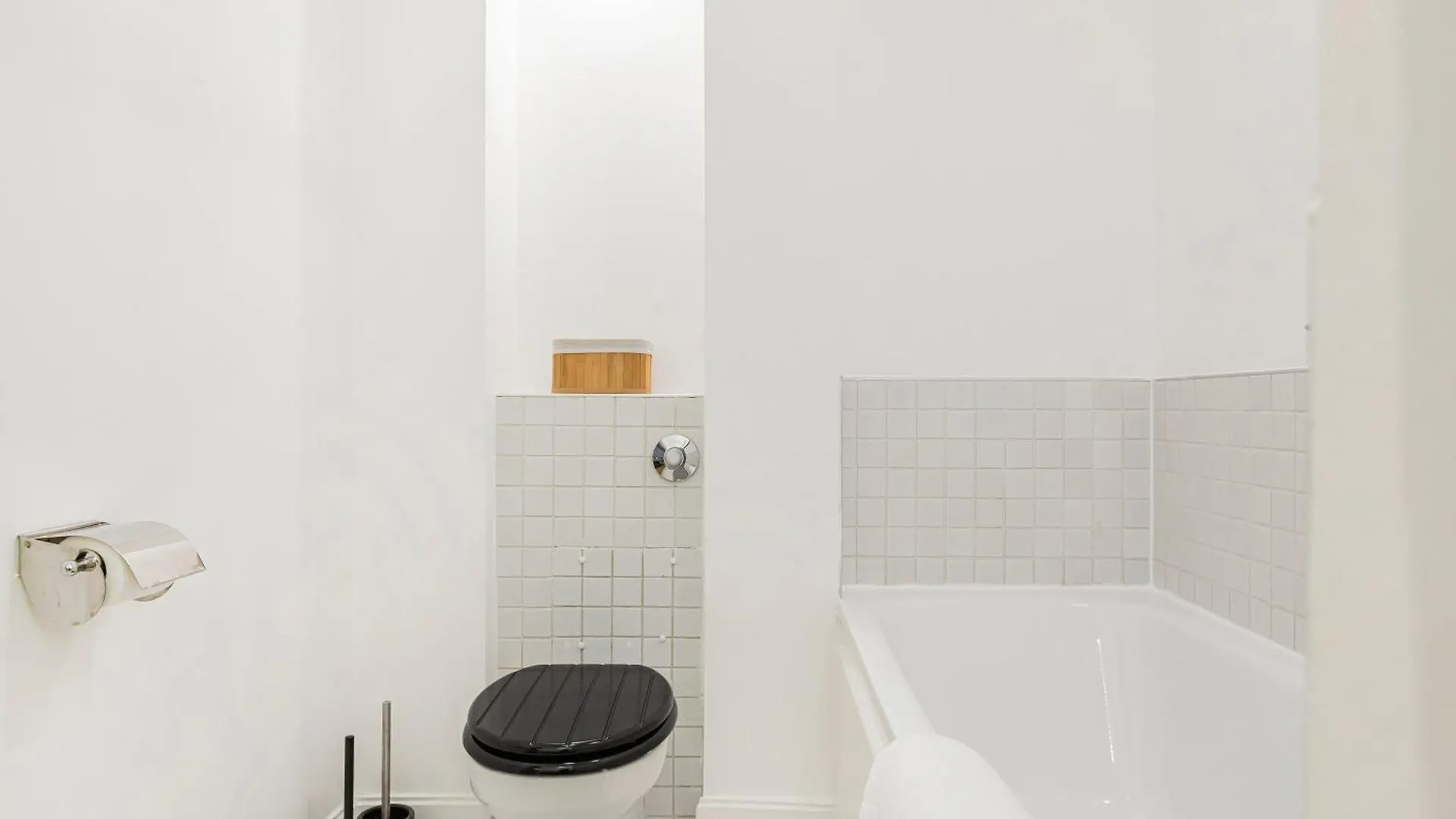 Athera - Hoxton Square 2 Bed, 2 Bath Entire Private Apartment London United Kingdom