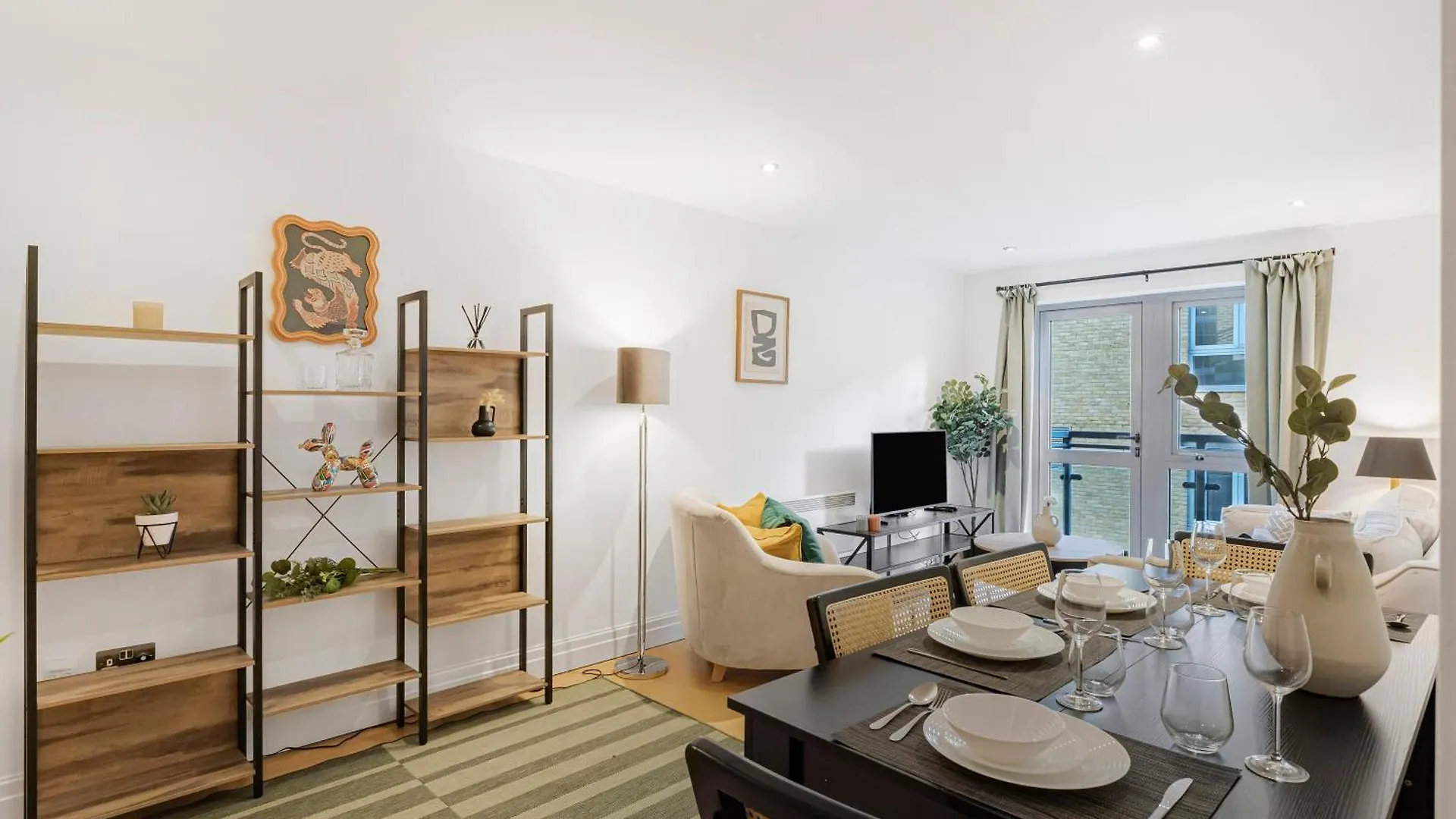 Athera - Hoxton Square 2 Bed, 2 Bath Entire Private Apartment London